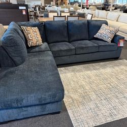 AVIEMORE INK 2-PIECE LAF SECTIONAL WITH CHAISE