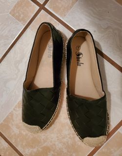 Black Flat Shoes size 7