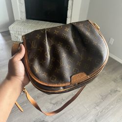 Authentic Louis Vuitton Bag For Sale 