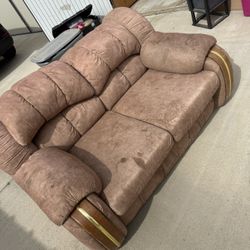 Free Couch 
