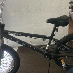 Mongoose Rebel X1 BMX