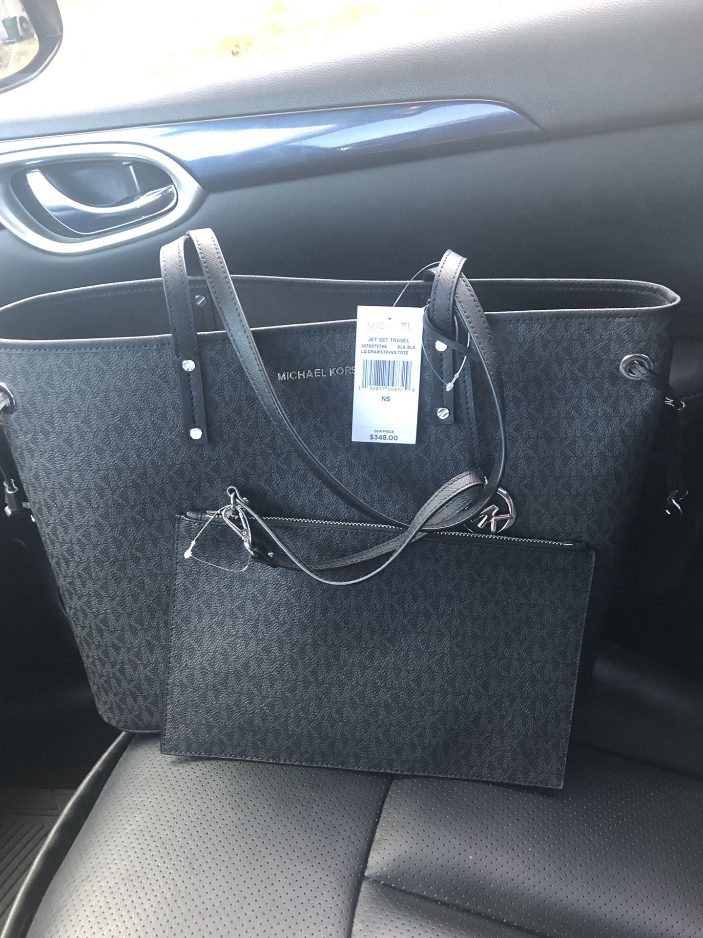 Black Michael Kors reversible tote w/wristlet