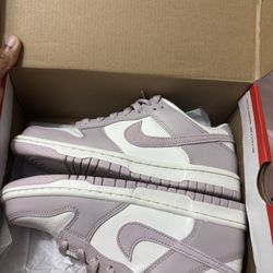  Nike Dunks Size “5y”