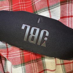 JBL Charge 6 Portable Bluetooth Speaker & Black