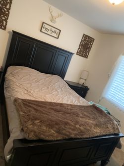 Queen Bedroom Set ( with delivery )