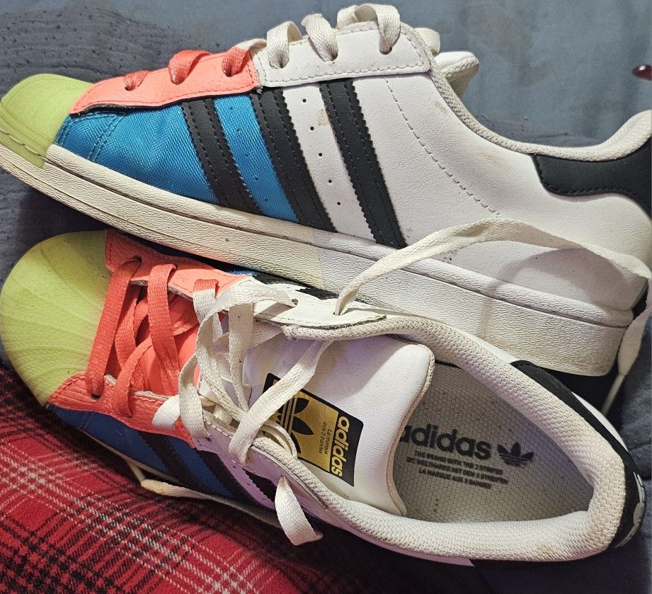 Adidas Superstars