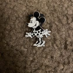 Black And White Minnie Mouse Disney Pin