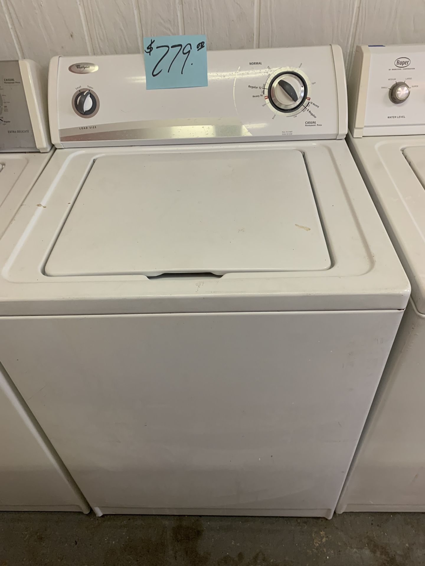 Whirlpool Washing Machine Washer White Super Size Excellent  .   Warranty  . Delivery Available . 2203 Fowler St. 33901