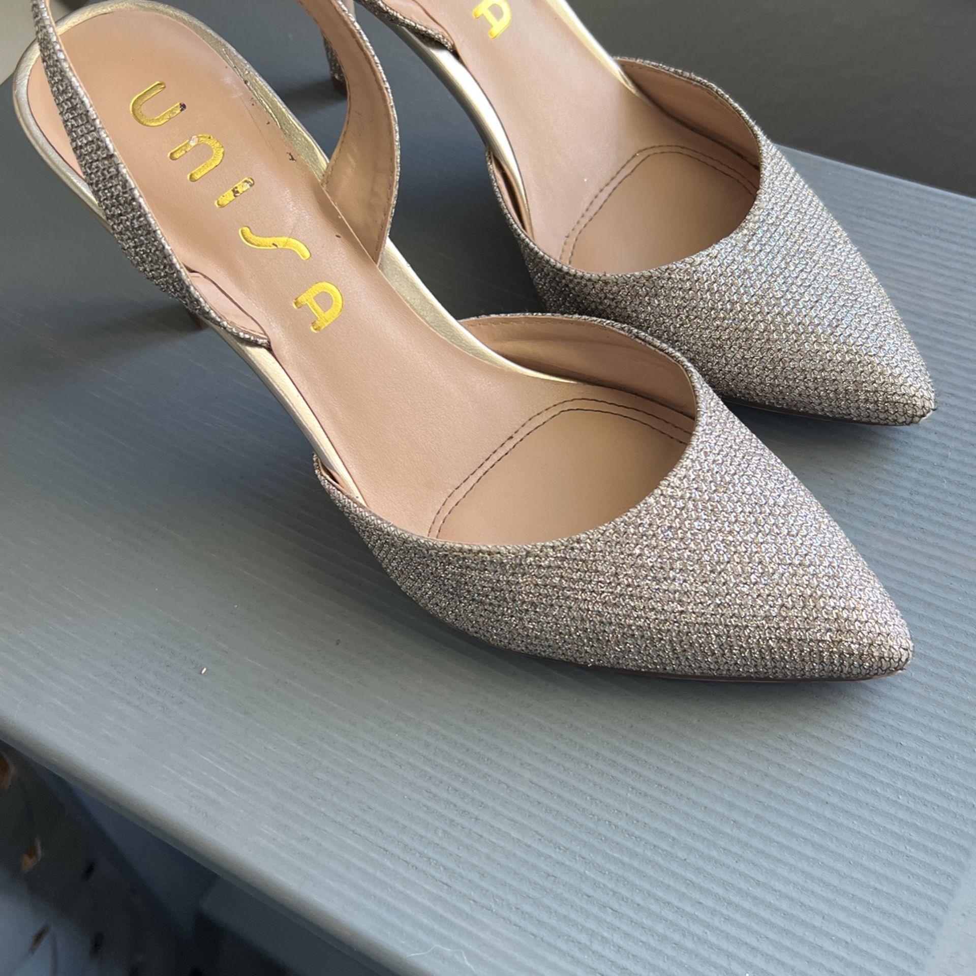 Champagne Dress Heels Size 6