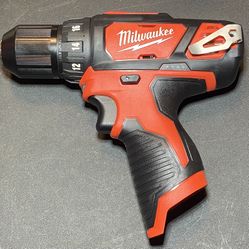 Milwaukee M12 12V Lithium-Ion Cordless 3/8 in. Drill/Driver