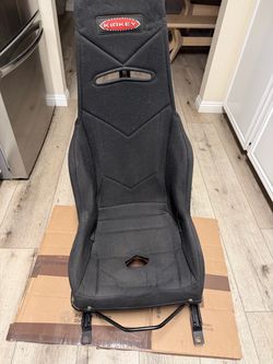 KIRKEY SEAT W/CUSHION AND BUDDY CLUB ADJUSTABLE SEAT RAIL