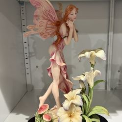 Figurine Decor