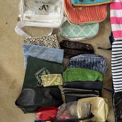 Bags & Tote Bags 