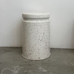 Last Stool, Splatter (White & Pink) - Hem