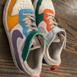 Kids Shoe, Size 1 Youth