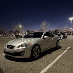2010 genesis Coupe 3.8 Track 