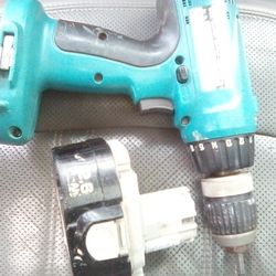 Makita Wireless Drill With 18v Battery 