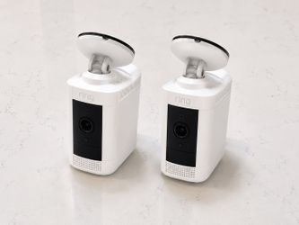 Ring Spotlight Cam Plus (2-Pack) | Gen 2 | Battery/Wire-Free | Excellent Condition