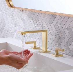 Gold Bathroom Faucet, Modern Commercial 2 Handle 3 Holes Brushed Gold F17G