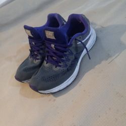 Nike Size 9 Us