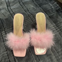 Women Pink Feather Heels Size 8