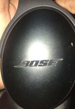 Bose QuietComfort 35 II Wireless Bluetooth Headphones, Noise-Cancelling, with Alexa voice control, enabled with Bose AR – Black