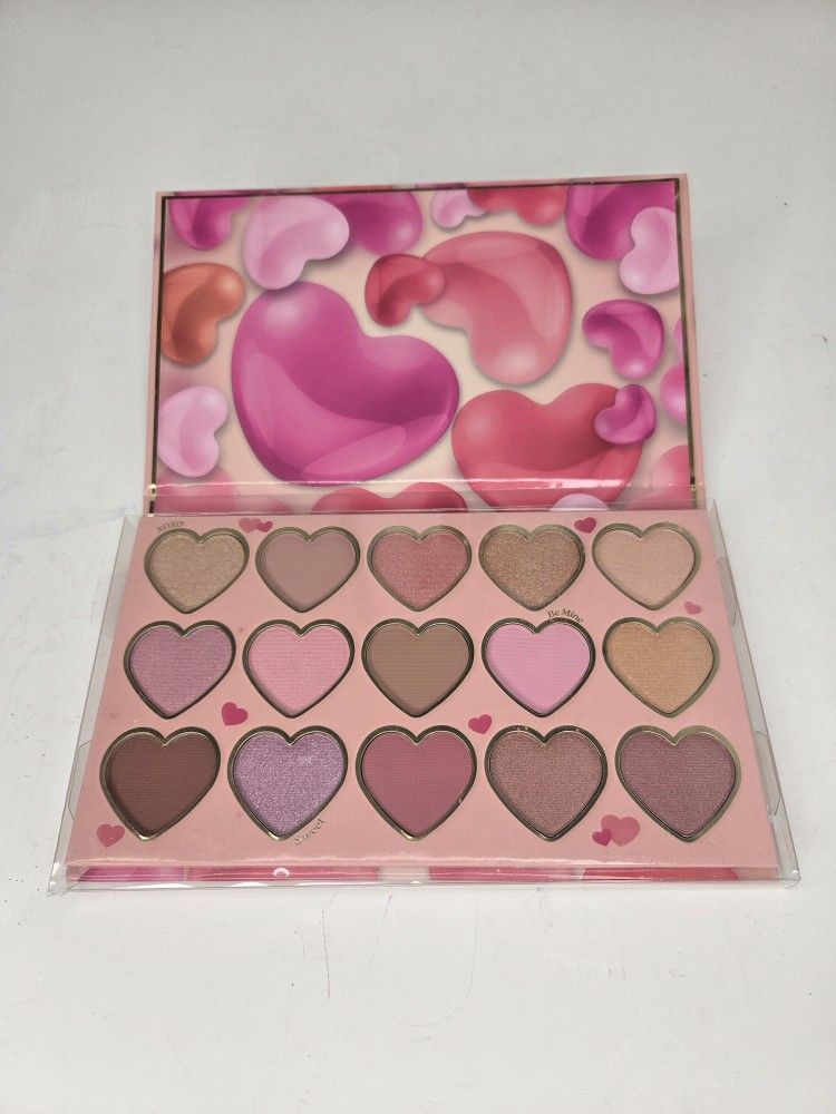 Beauty Concepts Lots Of Love Eyeshadow Palette Hearts Valentine's Day