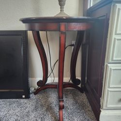 Night-accent Table