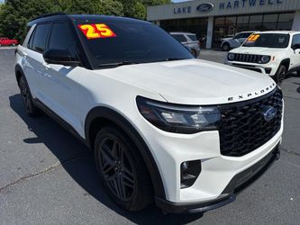 2025 Ford Explorer