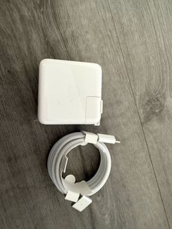 Apple MacBook Charger, Apple power adapter with cable. Original Apple charger & cable