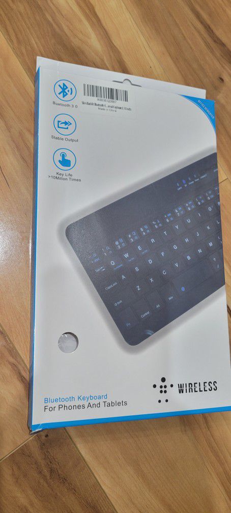 Brand New Unopened Bluetooth Keyboard For Phones And Tablets