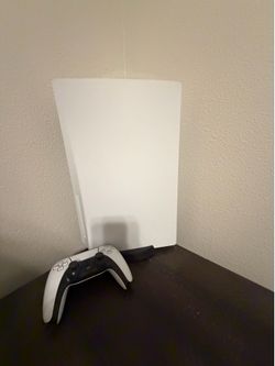 PS5 w/ controller, HARDLY USED PRACTICALLY NEW!
