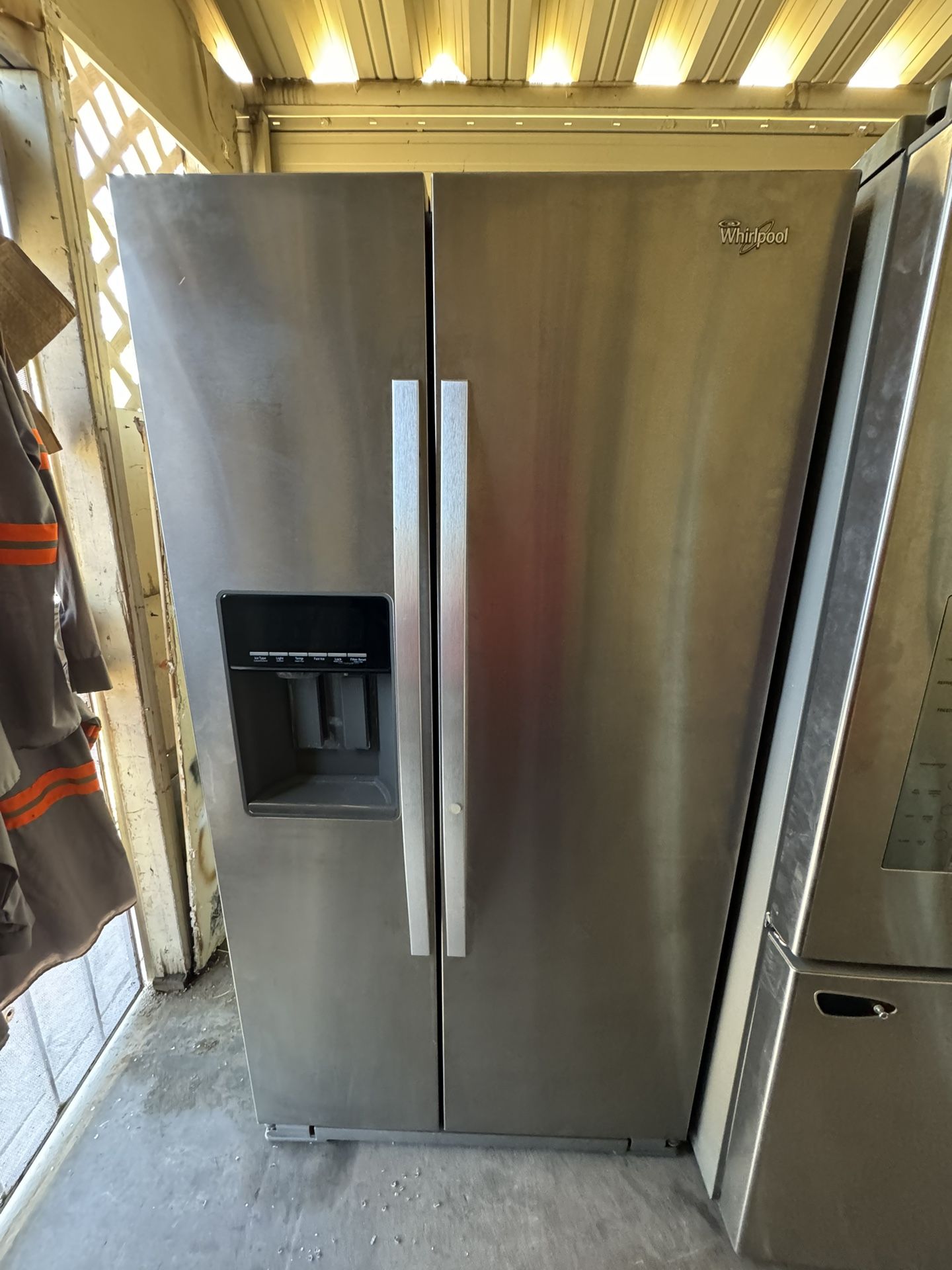 Whirlpool Refrigerator Everything Works