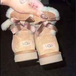 Mini Bailey Bow II UGG