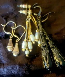 3 pairs of Earrings