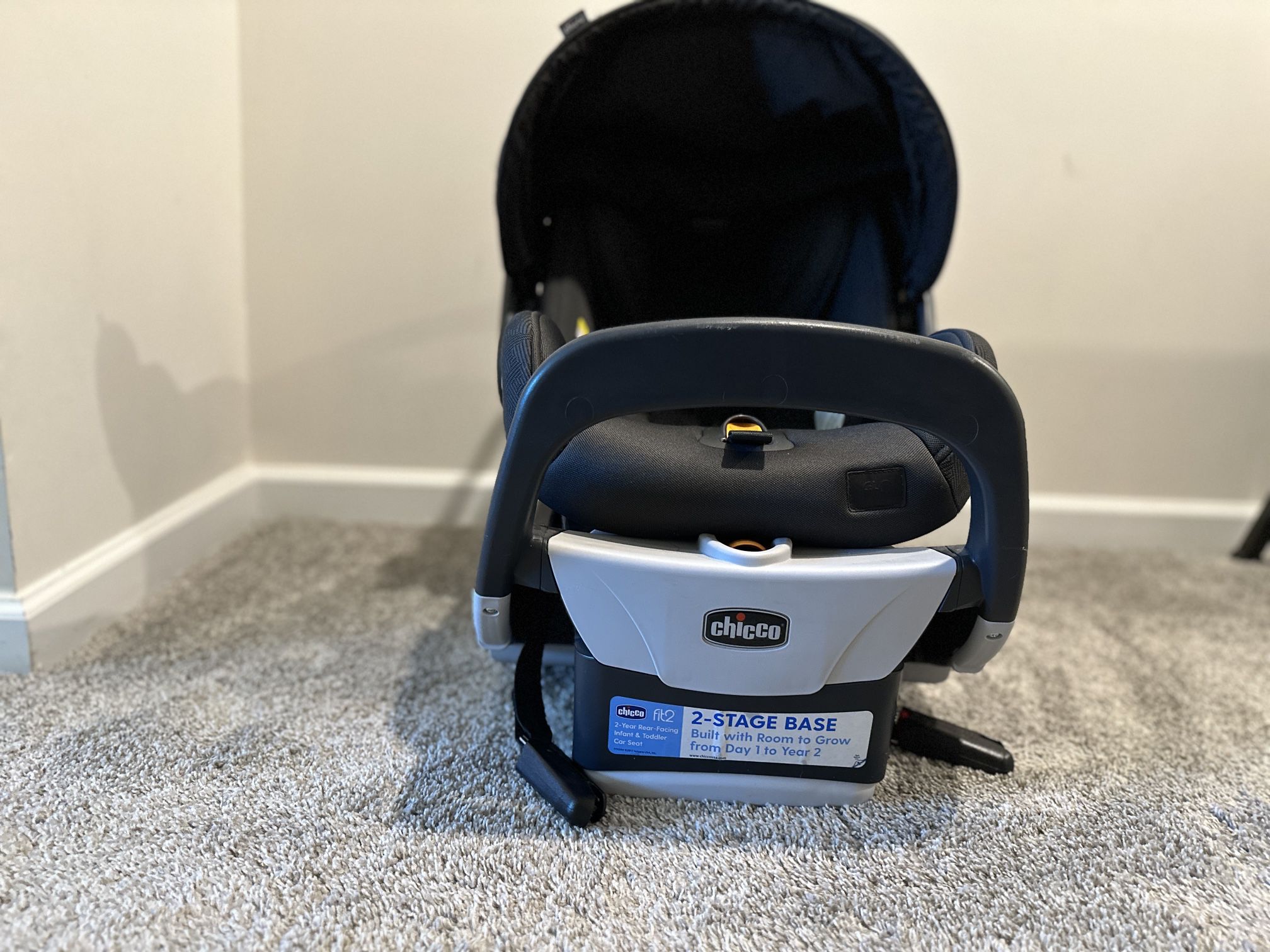 Chico Fit 2 2-year Rear-Facing Infant & Toddler Car Seat