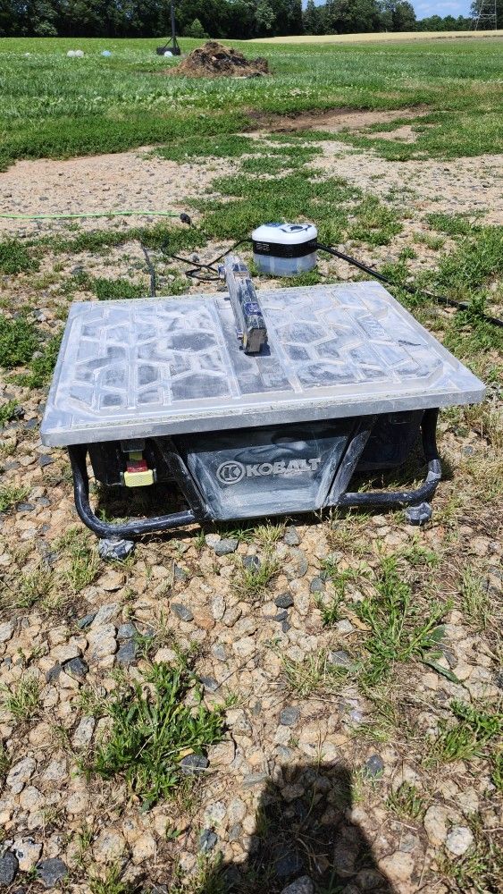 Kobalt Table Tile Saw LOOK!!!!