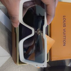 Louis Vuitton Sunglasses 