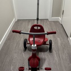 Radio Flyer Tricycle With Handle