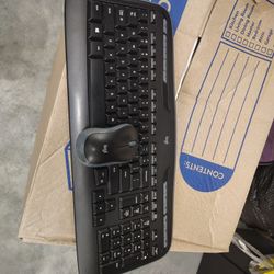 Logitech Wireless Keyboard And Mouse 