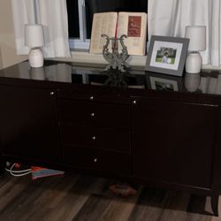 Brown Wooden XL Tv Stand/Bar