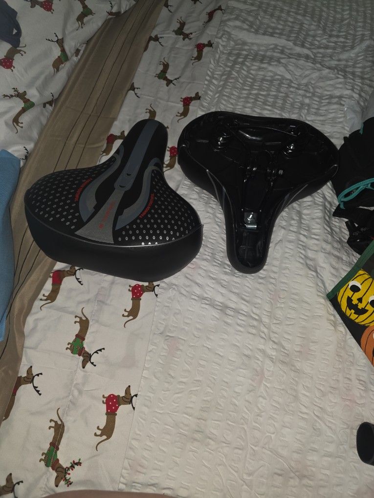 New Bike Seats Never Used