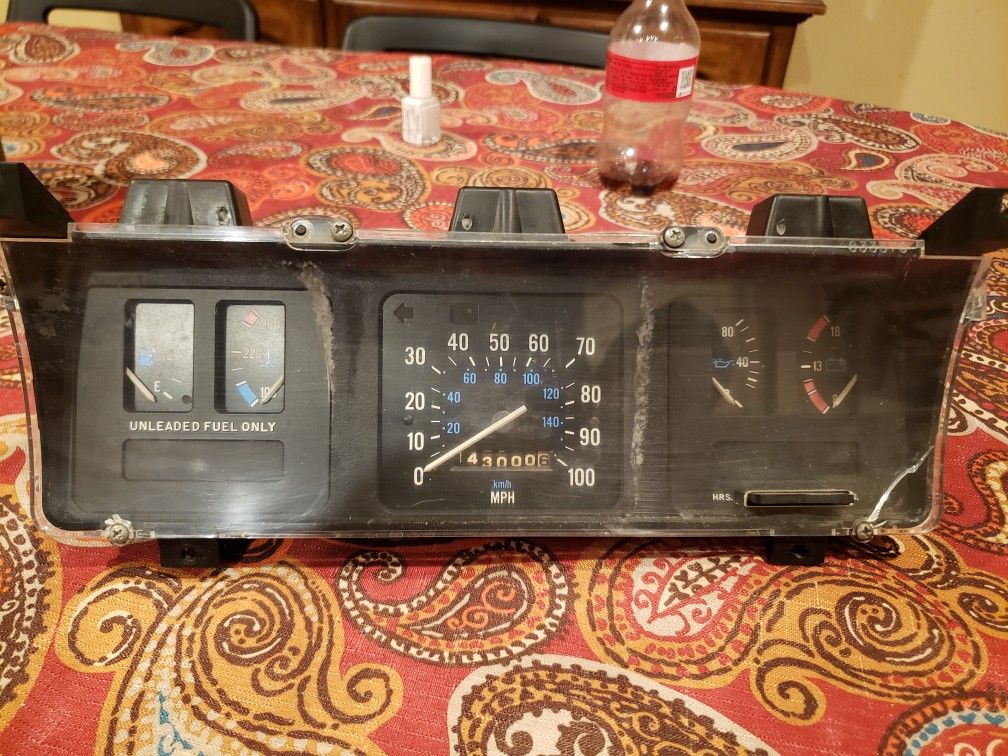 Jeep Grand Wagoneer Gauge Cluster