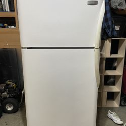 Frigidaire Refrigerator 