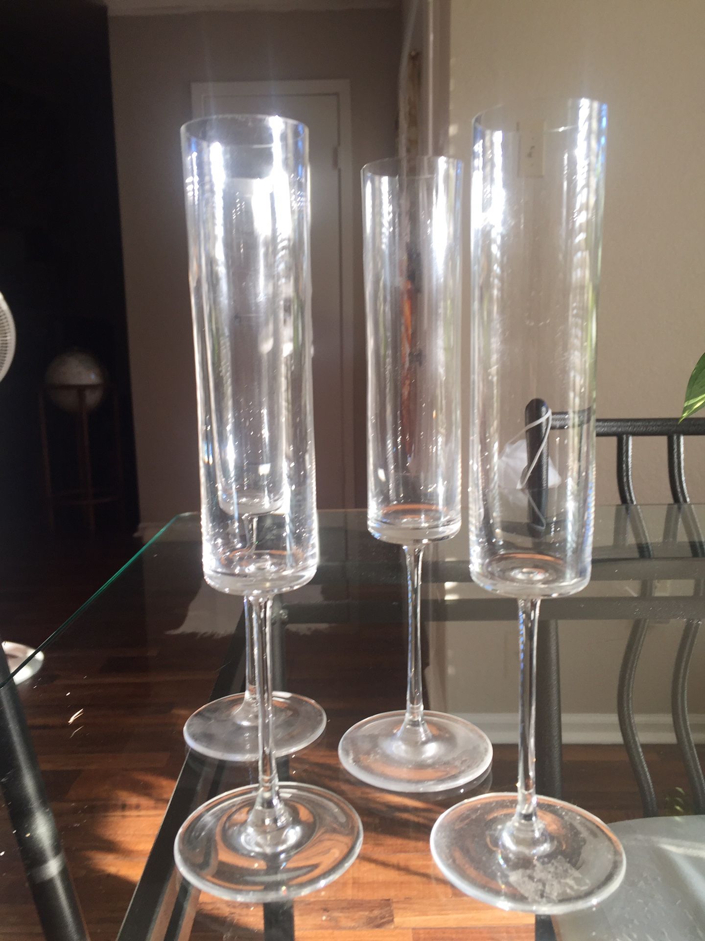 CRYSTAL FLUTES AND CHAMPAGNE GLASSWARE