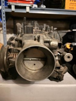 2003-2006 Yukon Denali 6.OL LQ4 intake manifold W/ Throttle body