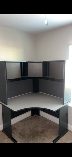 Computer Desk with Hutch