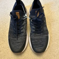 NWOT men’s memory foam sneakers size 8.5
