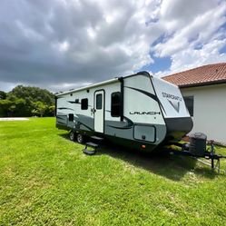 2018 24ft StarCraft Camper 