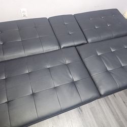 Futon with usb